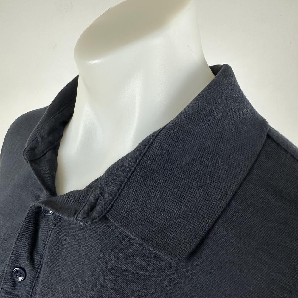 Vince Soft Knit Men’s Polo Size XL